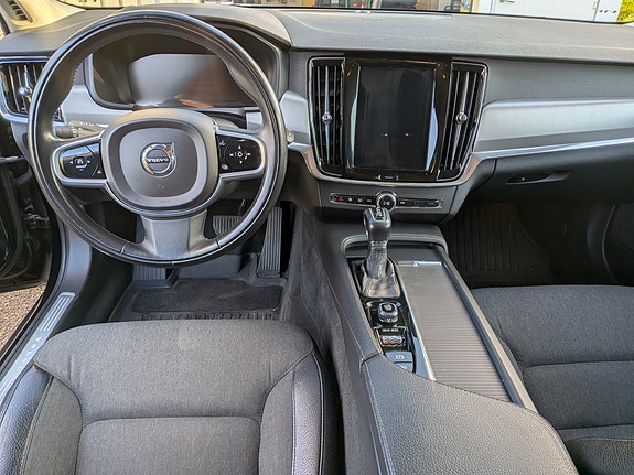 Volvo V90 11 of 19