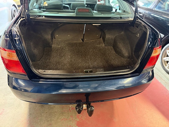 Nissan Almera 10 of 11