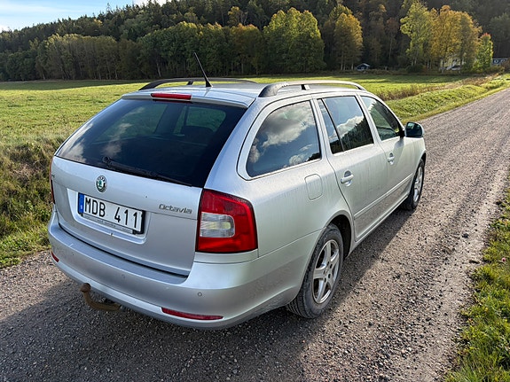 Skoda Octavia 3 of 7