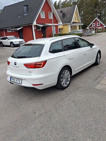 Seat Leon 4 of 4