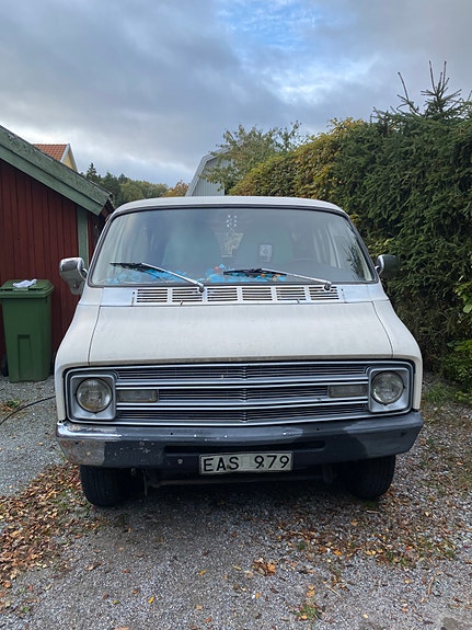 Dodge B300 11 of 12