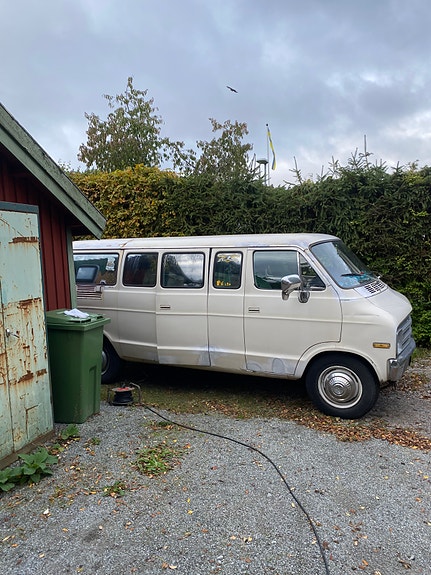 Dodge B300 12 of 12