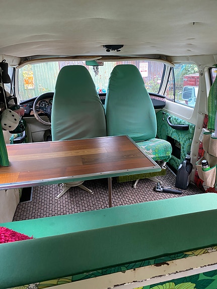 Dodge B300 9 of 12