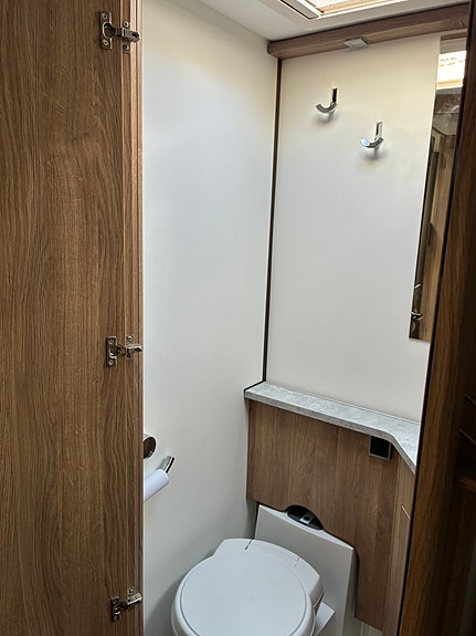 KABE CLASSIC 560 GLE KS (inkl. sommar- och vintertält) 7 of 24