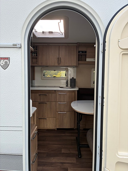 KABE CLASSIC 560 GLE KS (inkl. sommar- och vintertält) 9 of 24