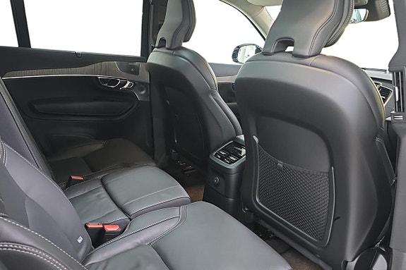 Volvo XC90 9 of 26