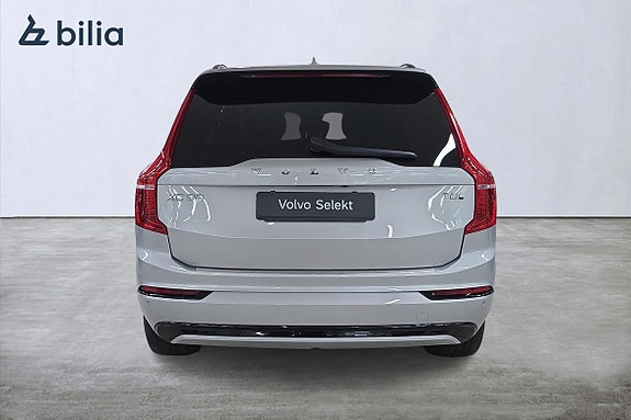 Volvo XC90 5 of 26