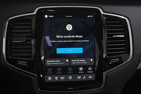 Volvo XC90 15 of 26