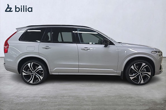 Volvo XC90 18 of 26