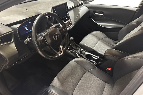 Toyota Corolla 11 of 22