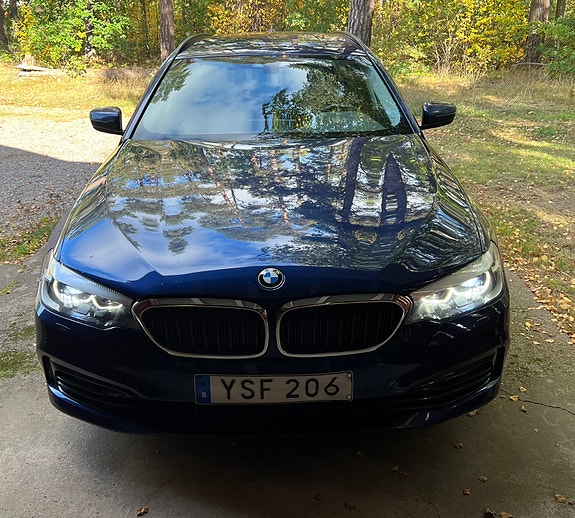 BMW 520d 3 of 13