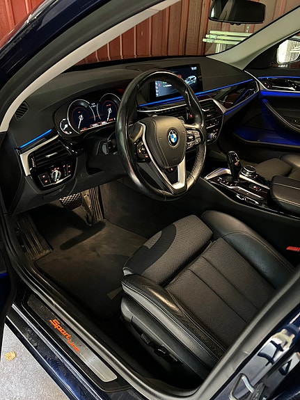 BMW 520d 11 of 13