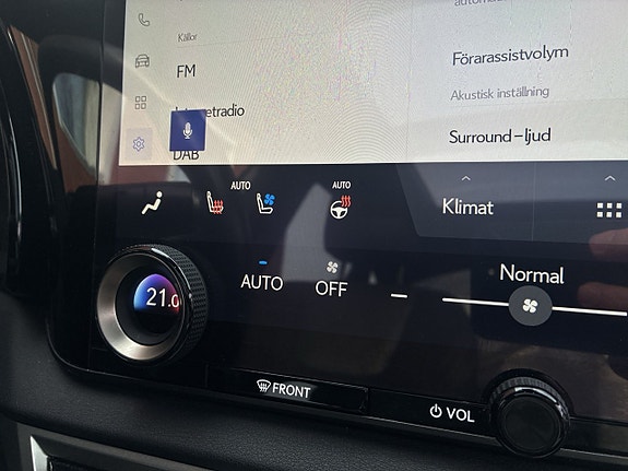 Lexus RX450h+ 20 of 27