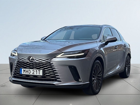 Lexus RX450h+ 16 of 27