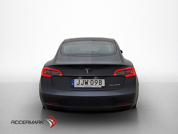 Tesla Model 3 8 of 30