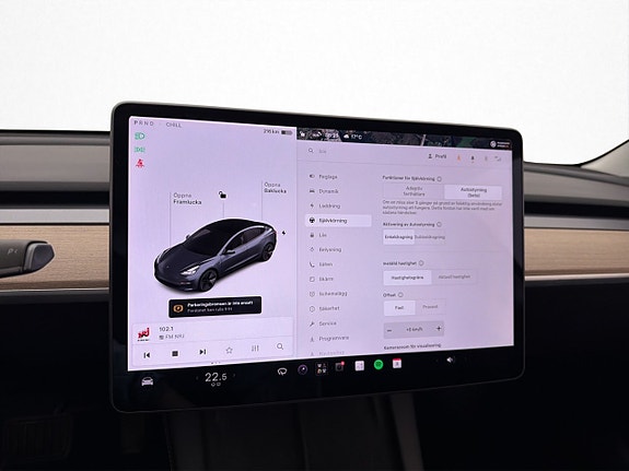 Tesla Model 3 20 of 30