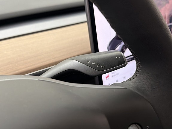 Tesla Model 3 16 of 30