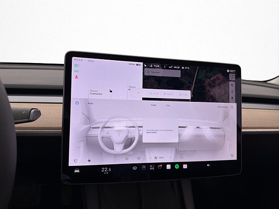 Tesla Model 3 18 of 30