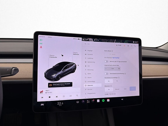 Tesla Model 3 26 of 30