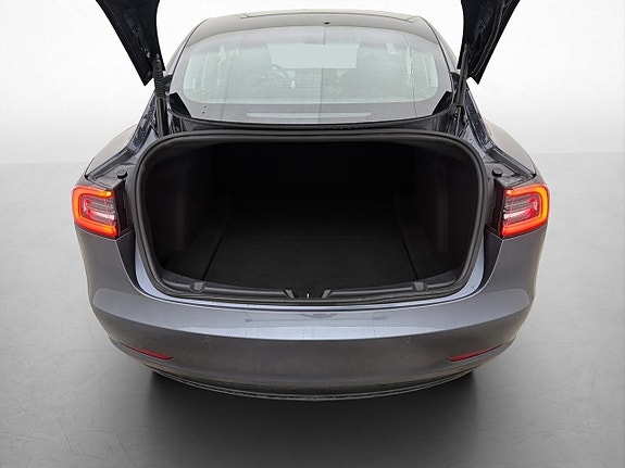 Tesla Model 3 30 of 30