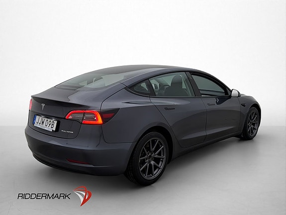 Tesla Model 3 9 of 30