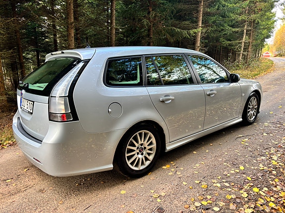 Saab 9-3 4 of 7