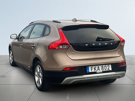 Volvo V40 Cross Country 5 of 21