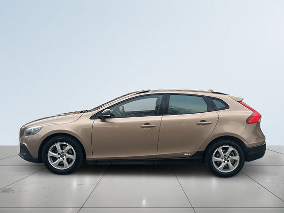 Volvo V40 Cross Country 4 of 21