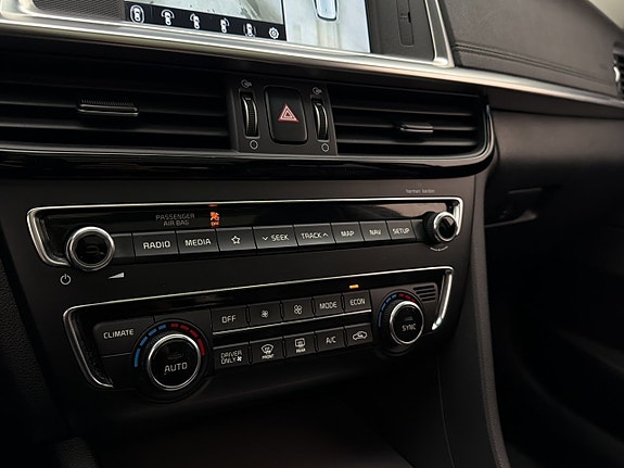 Kia Optima 25 of 30