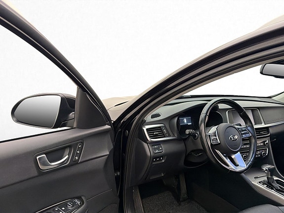 Kia Optima 12 of 30