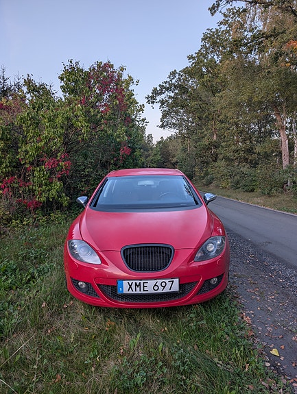 Seat Leon 2 of 16