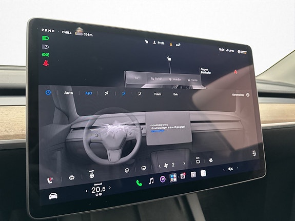 Tesla Model Y 26 of 30