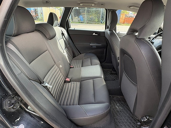 Volvo V50 10 of 11