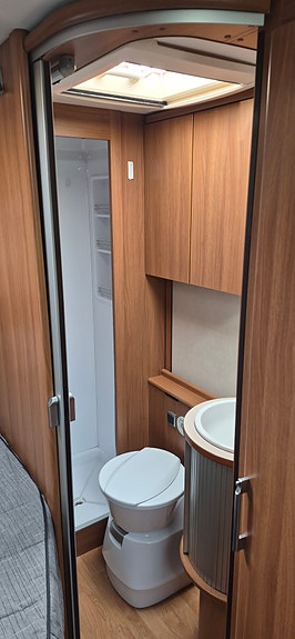 KABE Travelmaster 700LXL 11 of 21