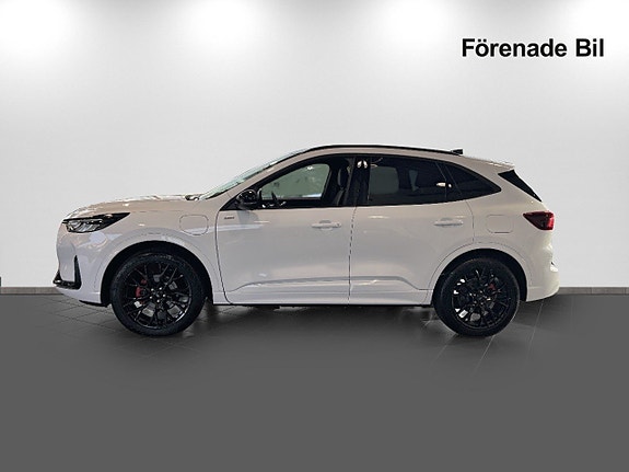 Ford Kuga 2 of 15