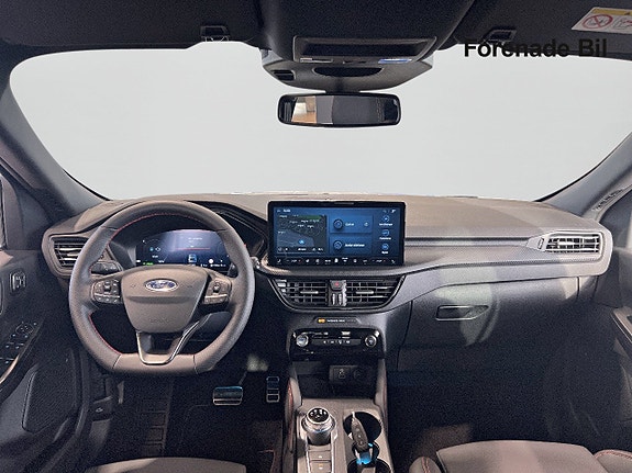 Ford Kuga 10 of 15