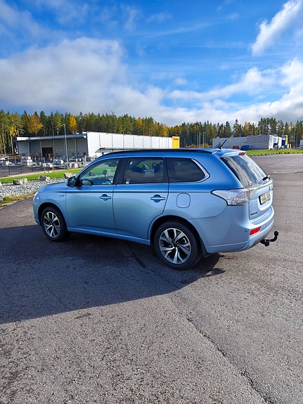 Mitsubishi Outlander 4 of 10