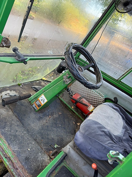 John Deere F1145 4 of 8