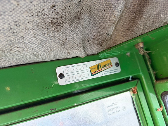 John Deere F1145 2 of 8