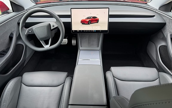 Tesla Model 3 7 of 13