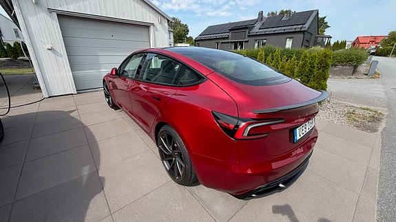 Tesla Model 3 5 of 13