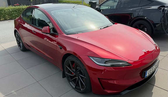 Tesla Model 3 3 of 13