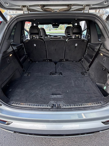 Volvo XC90 13 of 15