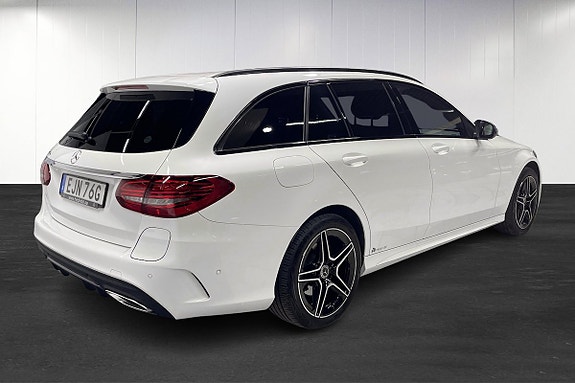 Mercedes-Benz C300 e 3 of 11