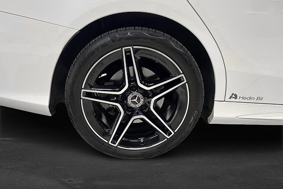 Mercedes-Benz C300 e 5 of 11