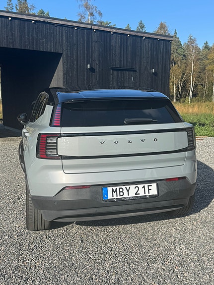 Volvo EX30 3 of 7