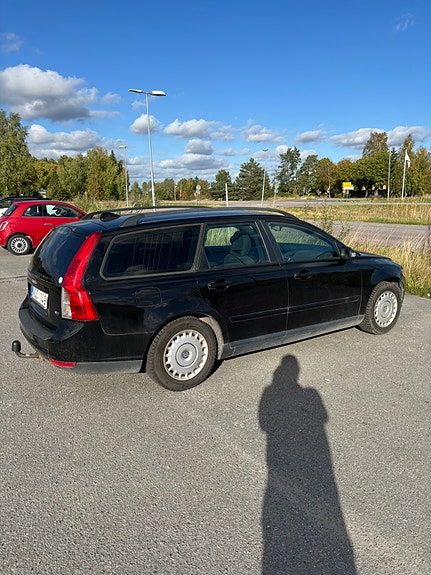 Volvo V50 2 of 6