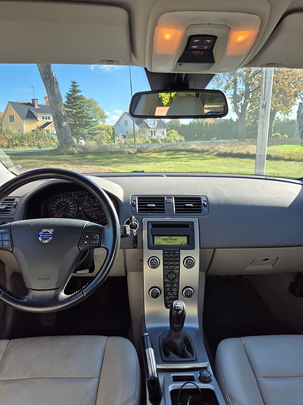 Volvo V50 5 of 7