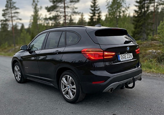 BMW X1 3 of 6