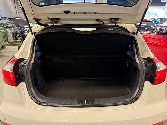 Kia Rio 24 of 24